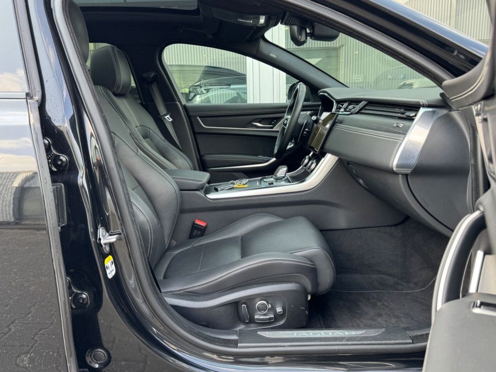 Jaguar XF Sportbrake R-Dynamic Black AWD Pano/Meridian