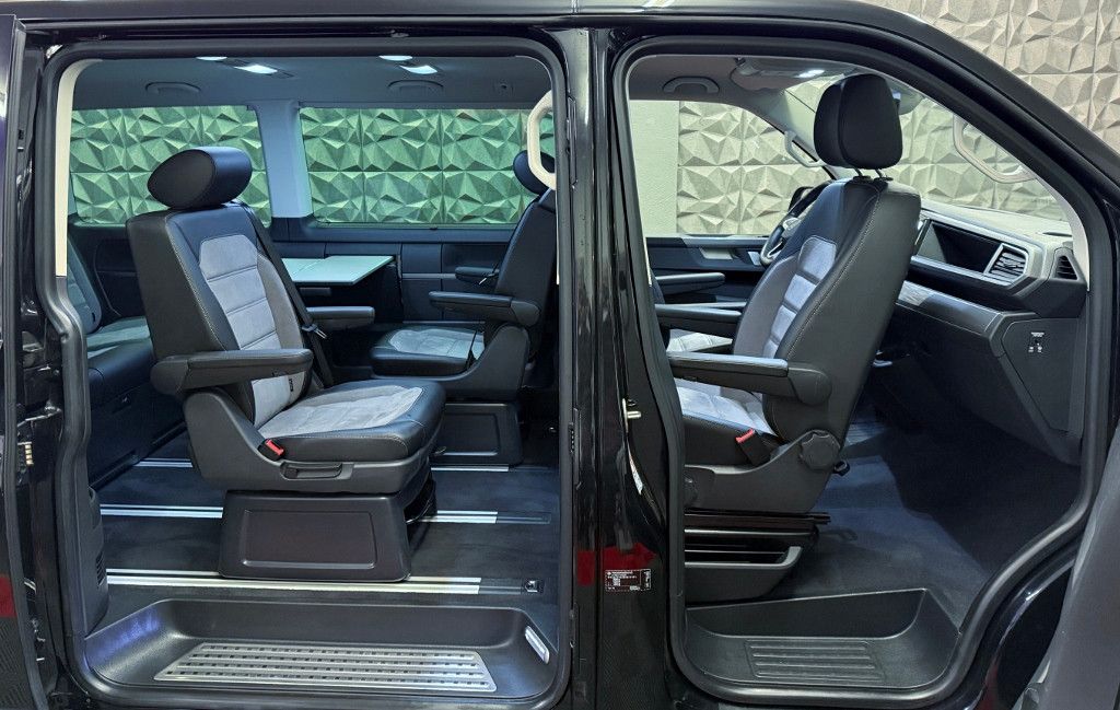 Volkswagen T6.1 Multivan 2.0 TDI DSG 4Motion - Samsaru's Car Outlet