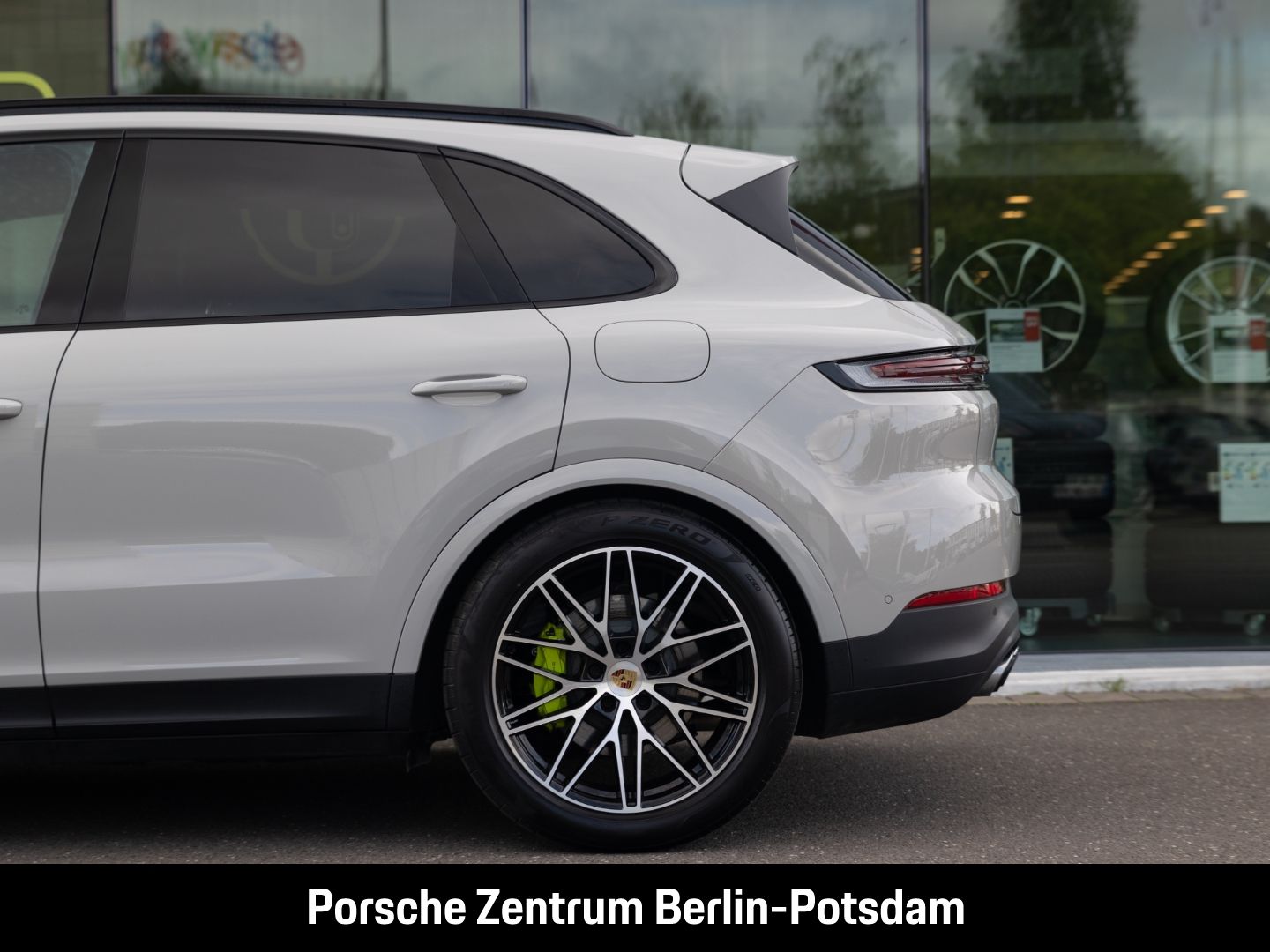 Porsche Cayenne E-Hybrid BOSE InnoDrive Panoramadach LED