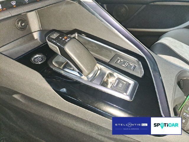 Peugeot 3008 Hybrid 225 (Plug-In) GT * elek.Heck*SHZ*AHK