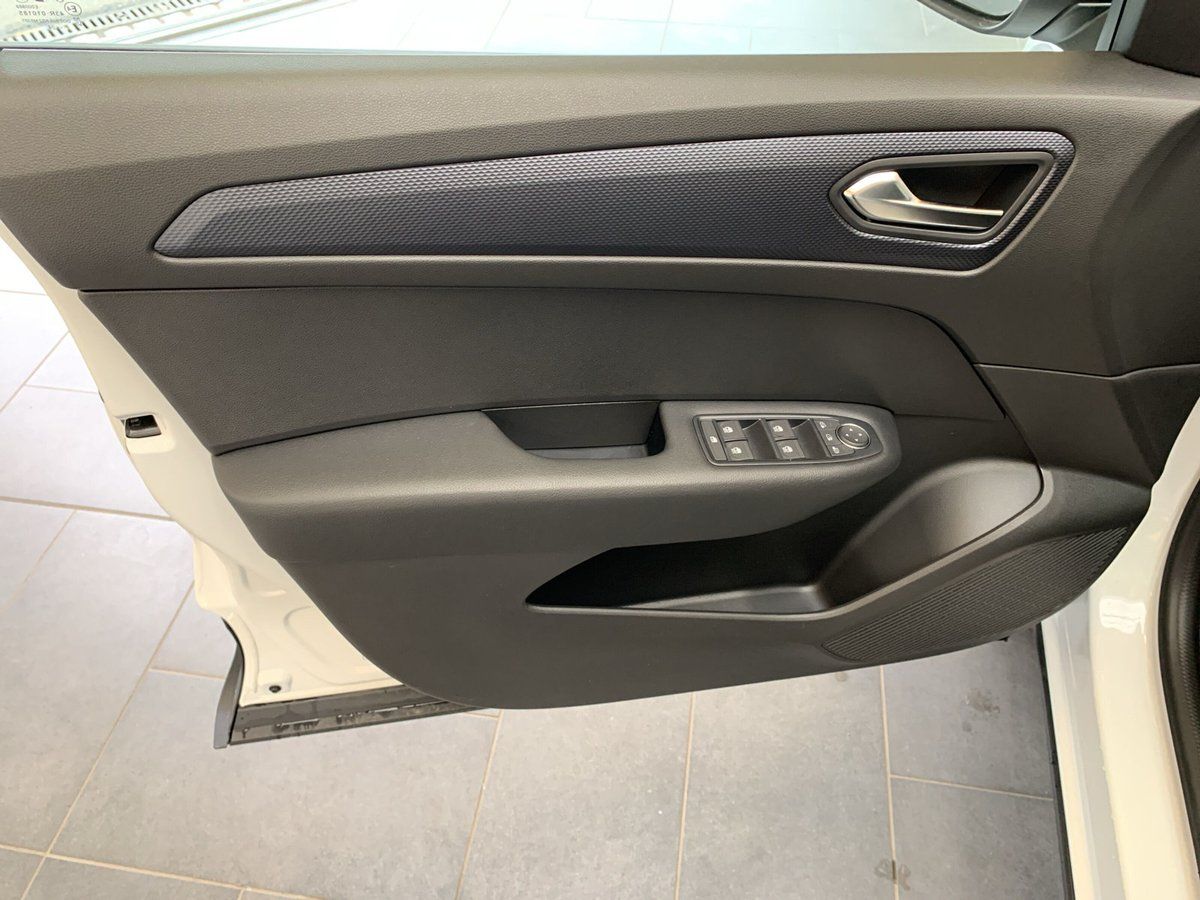 Renault Arkana Equilibre Mild Hybrid - Samsaru's Car Outlet