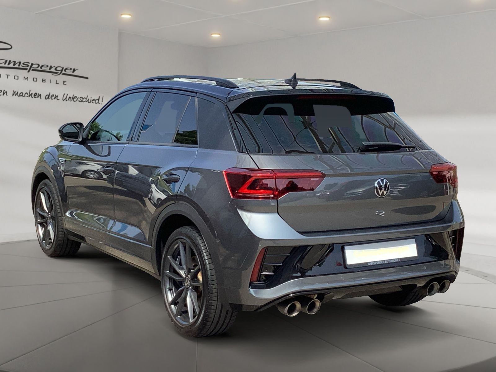 Volkswagen T-Roc 2.0 TSI DSG R 4M - Samsaru's Car Outlet