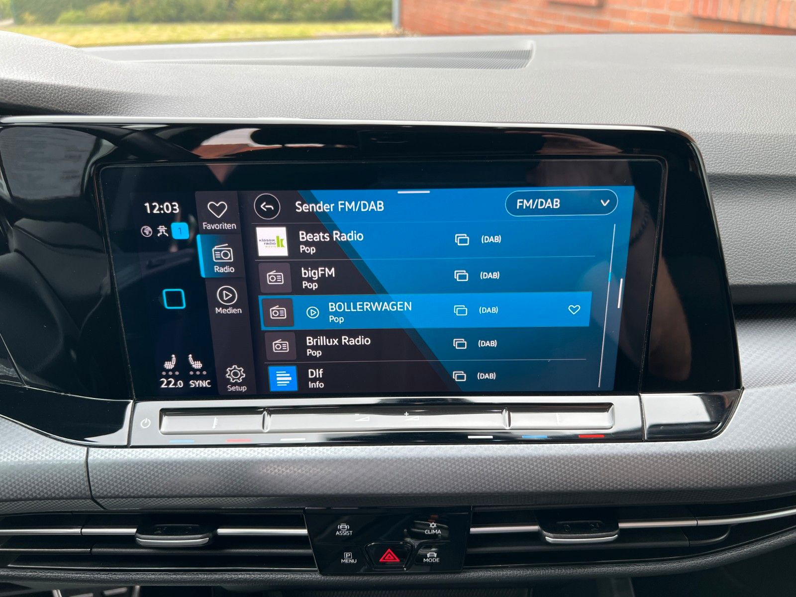 Volkswagen Golf VIII 2.0TDi DSG - Samsaru's Car Outlet