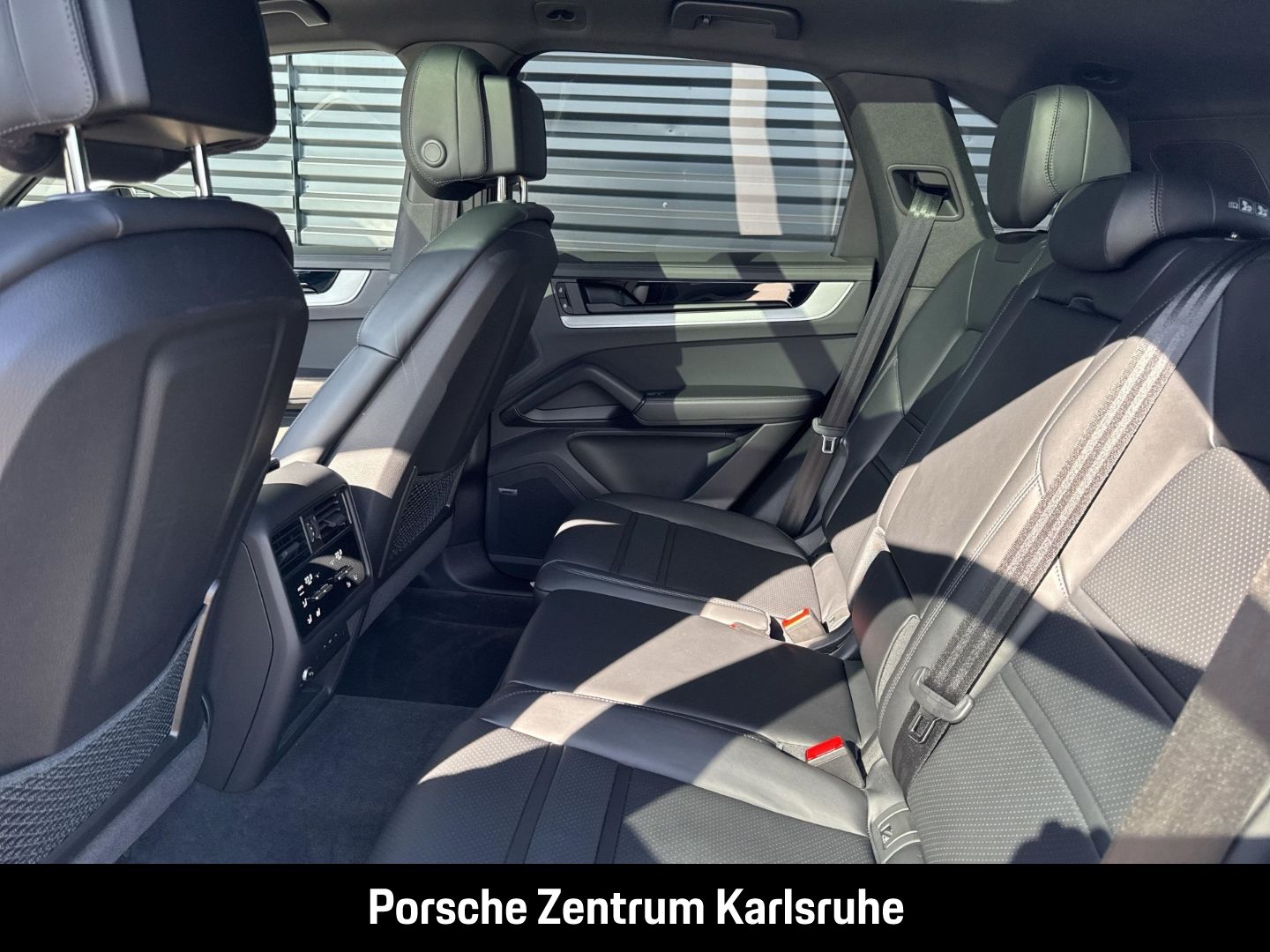 Porsche Cayenne E-Hybrid BOSE Luftfederung InnoDrive LED
