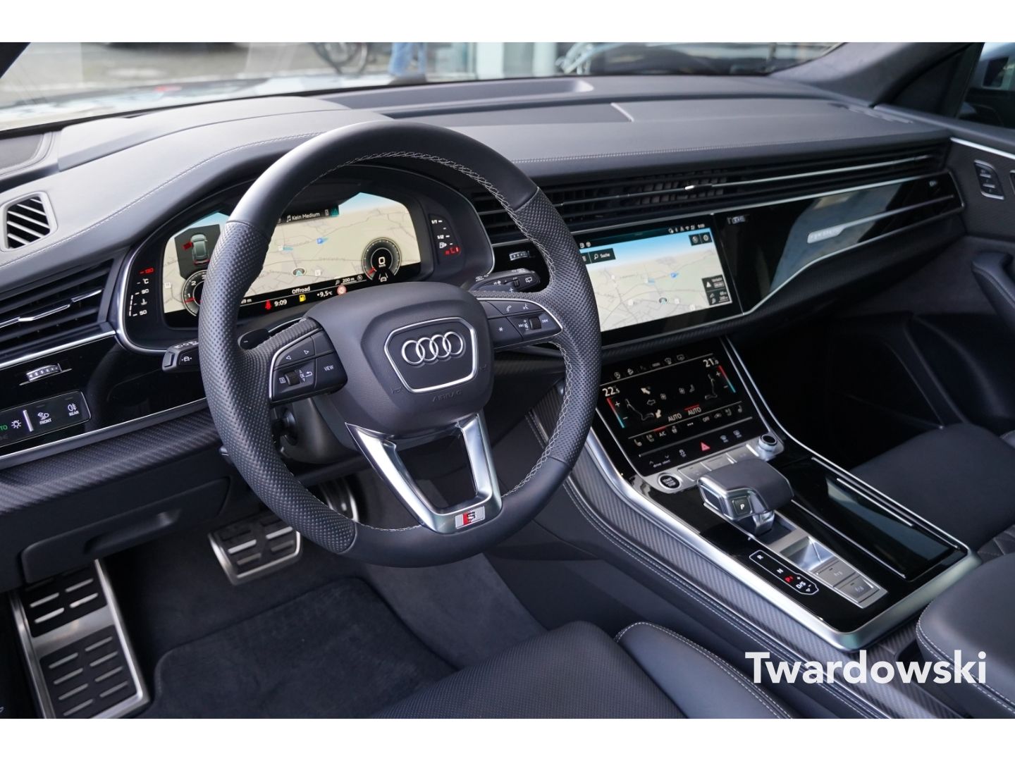 Audi Q8 50 TDI S line Pano Hud Matrix 23'' B&O AHK 36