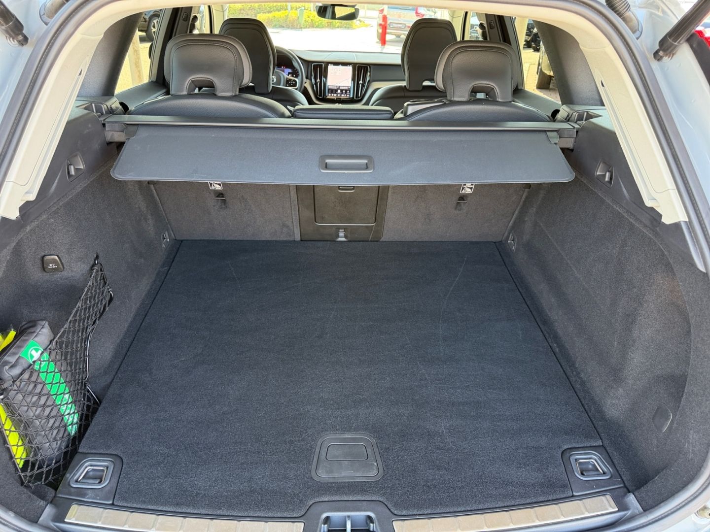 Volvo XC60 B4 Plus Dark Harman Kardon Memory Kurvenlic