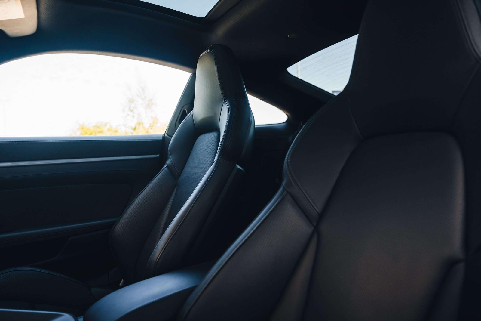 Porsche 992 Carrera 4S / Pano / BOSE / 360 / Chrono / VA