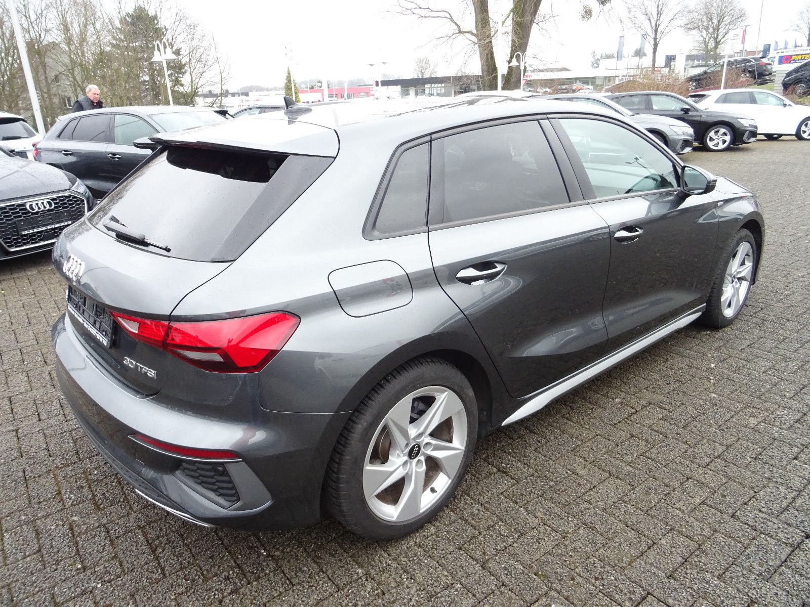 Audi A3 Sportback 30 TFSI S line Navi LED SHZ Virtual