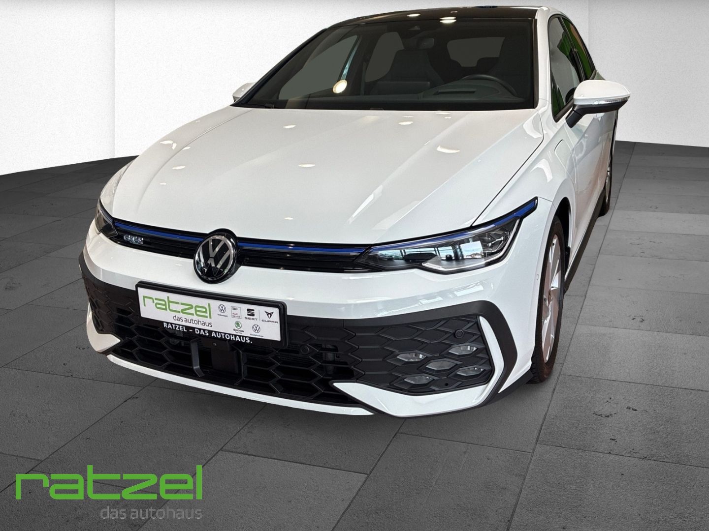 Volkswagen Golf GTE 1.5 eHybrid DSG+AHK+IQ.LIGHT+RÜCKFAHRKA