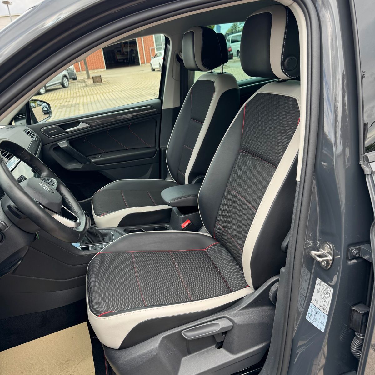 Volkswagen Tiguan Life - Samsaru's Car Outlet
