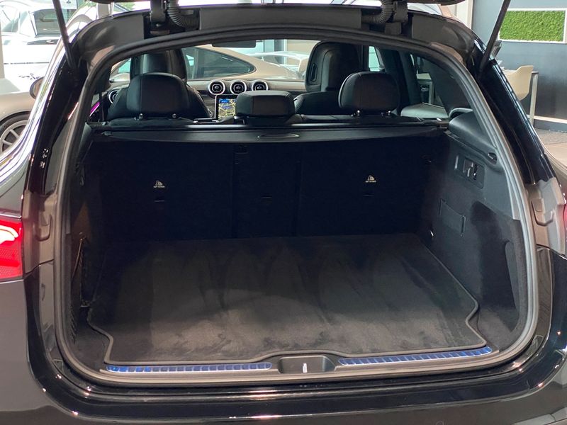 Mercedes-Benz GLC 300 AMG-Line Night DigitalLight Pano AHK DTR