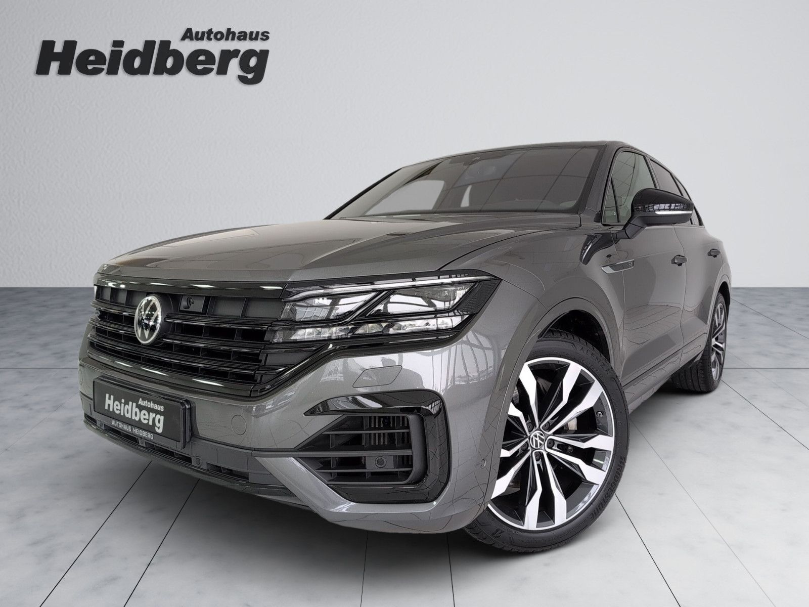 Volkswagen Touareg R Line AHK Luft Black Night 21" IQ-Matri