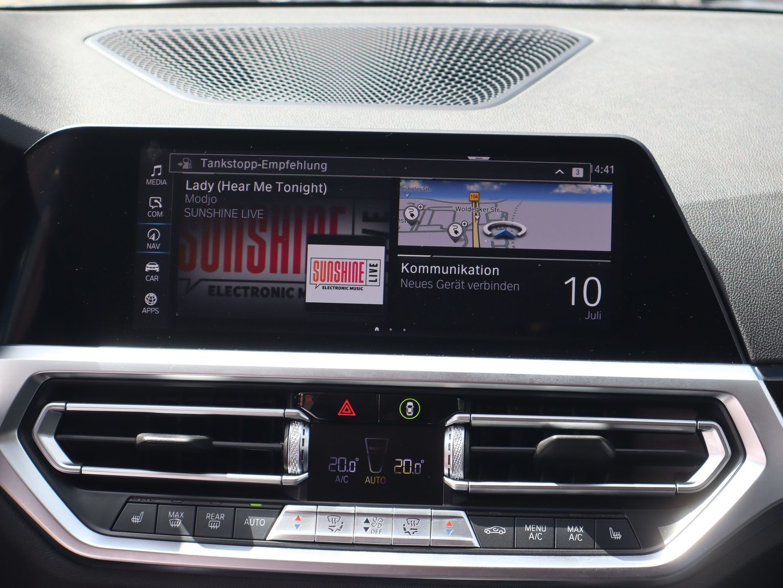 BMW 330e Touring Sport Line - Samsaru's Car Outlet