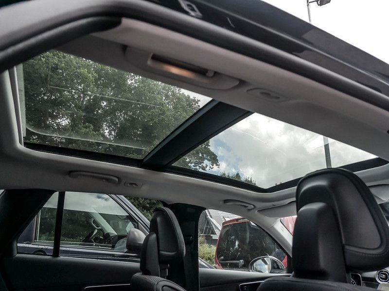 Mercedes-Benz GLC 300 e 4M , AVANTGARDE MEMO 360 AHK DISTR PDC
