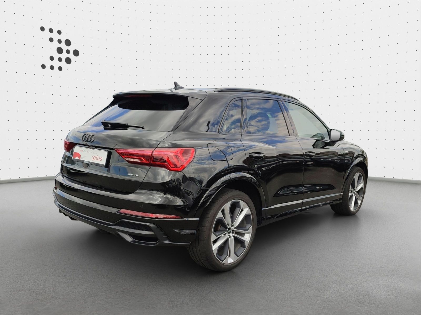 Audi Q3 40 TDI quattro S line - Samsaru's Car Outlet