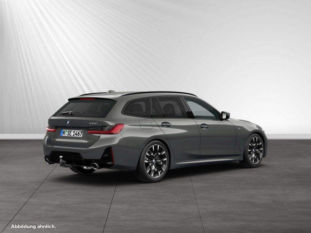 BMW 330i xDrive Touring M Sport|AHK|Head-Up|19"LMR
