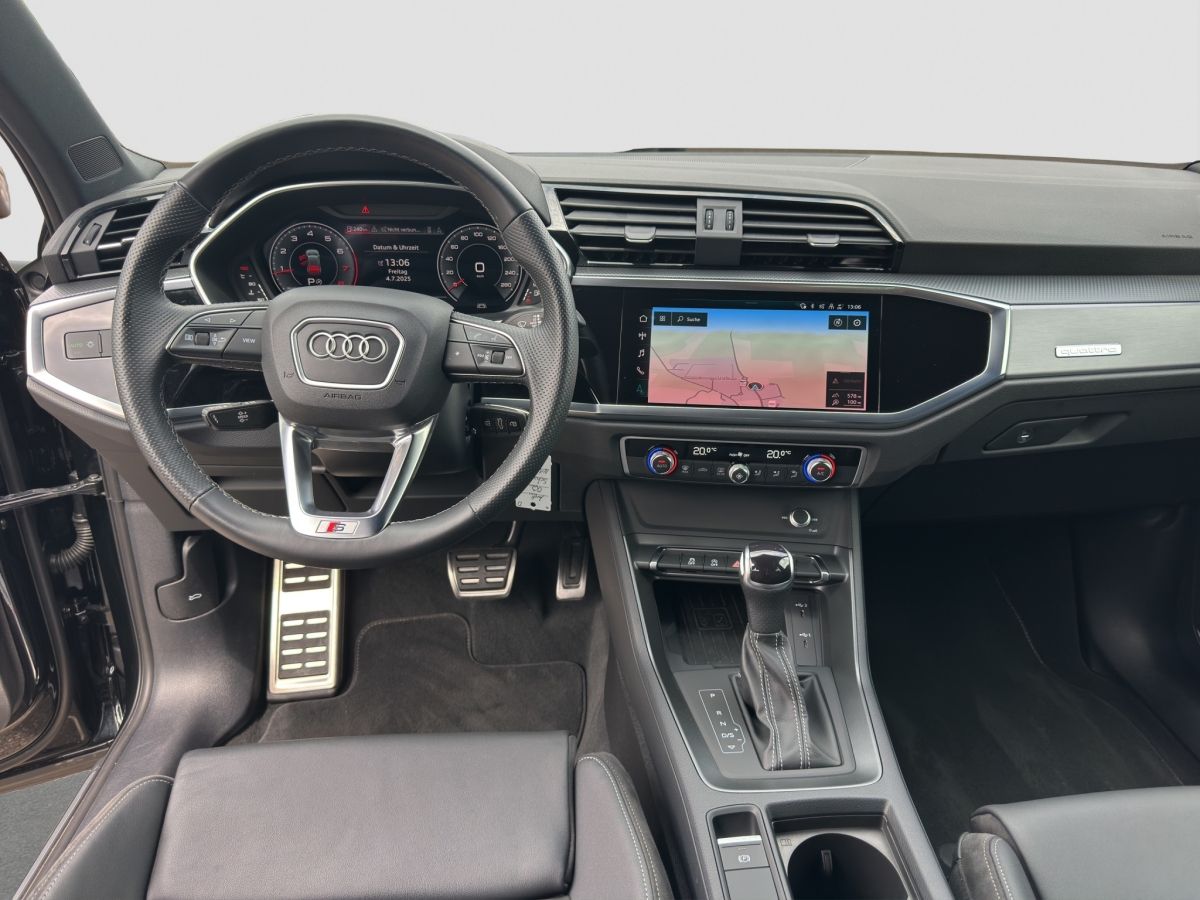 Audi Q3 S line 40 TFSI quattro - Samsaru's Car Outlet