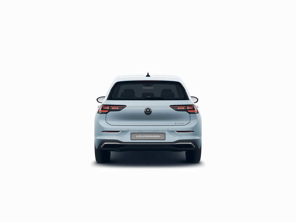 Volkswagen Golf VIII Style 1,5 l eHybrid DSG ACC PANO HUD