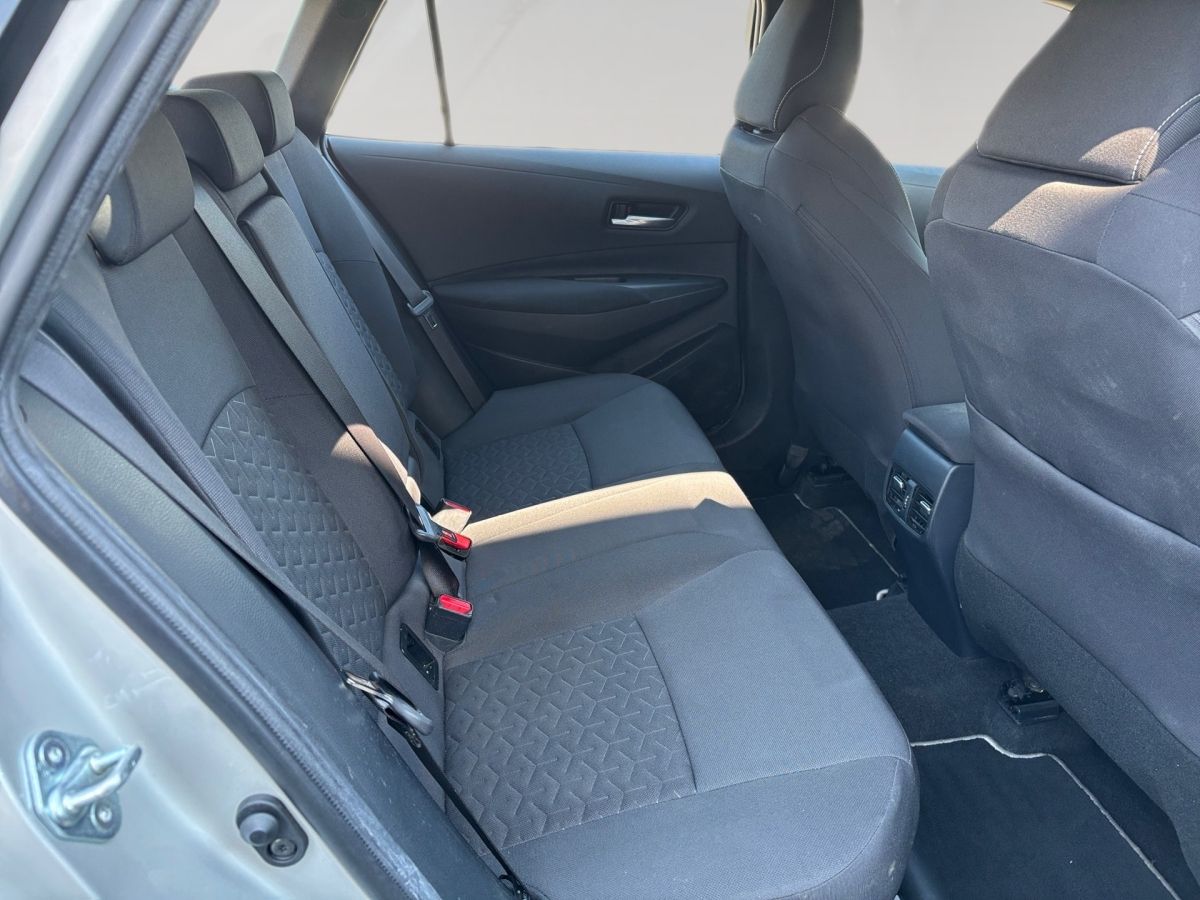 Toyota Corolla Touring Sports 2.0l Hybrid Business - Samsaru's Car Outlet
