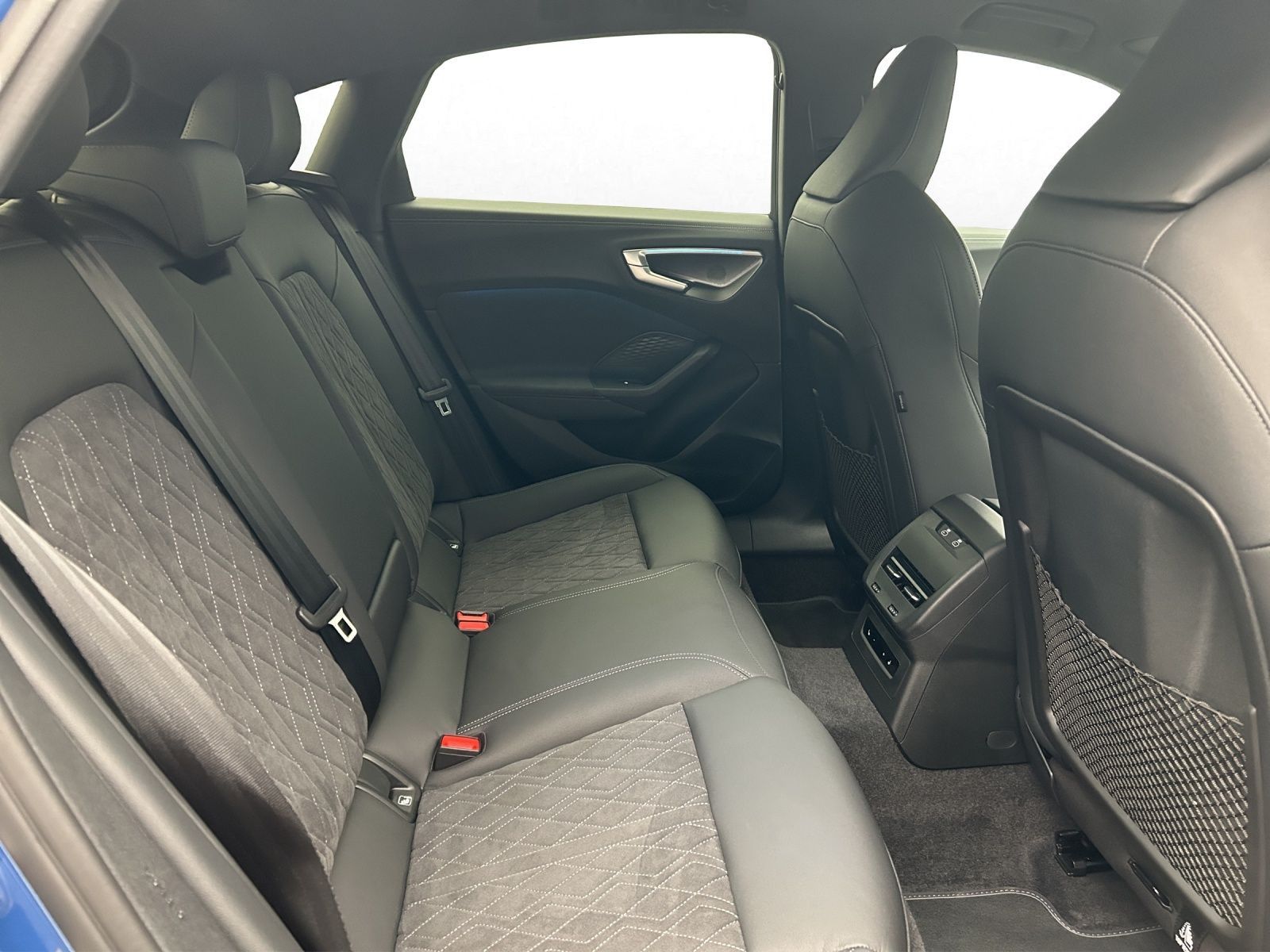 Audi A5 Limousine e-hybrid edition one qu S line*Navi