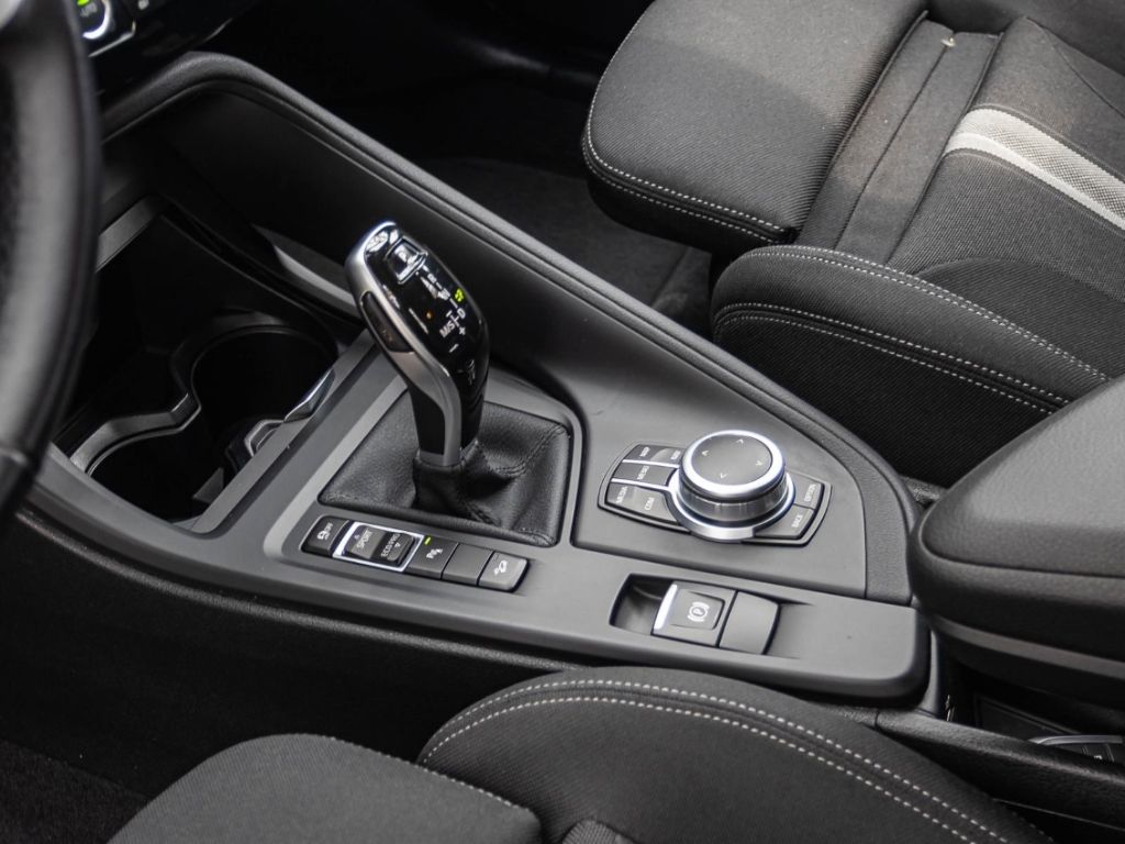 BMW X1 18d - Samsaru's Car Outlet