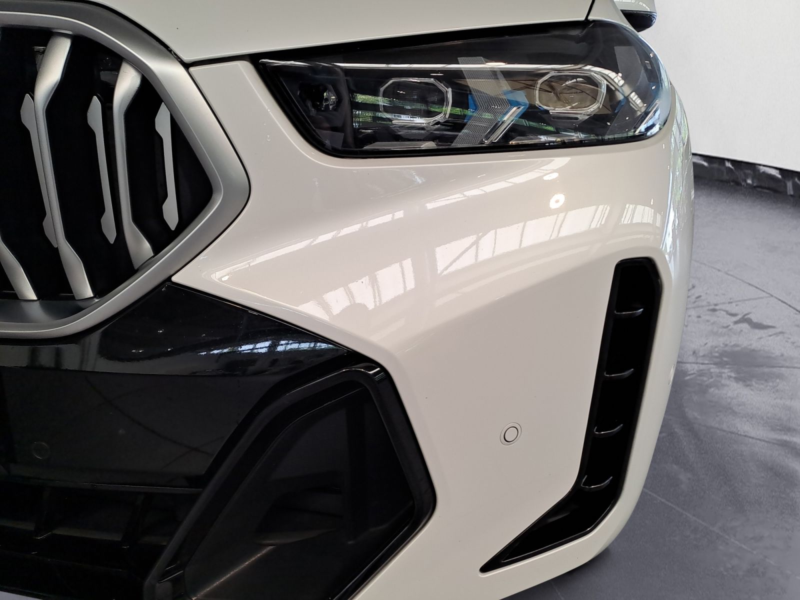 BMW X6 xDrive40d M Sport - Samsaru's Car Outlet