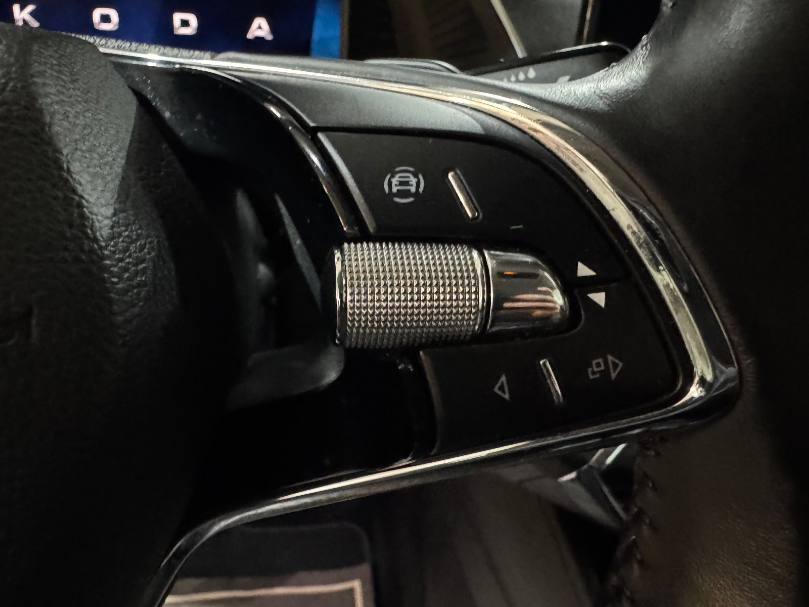 Skoda OctaviaLim. FirstEdition2.0TDI DSG/STANDHEIZ/AHK