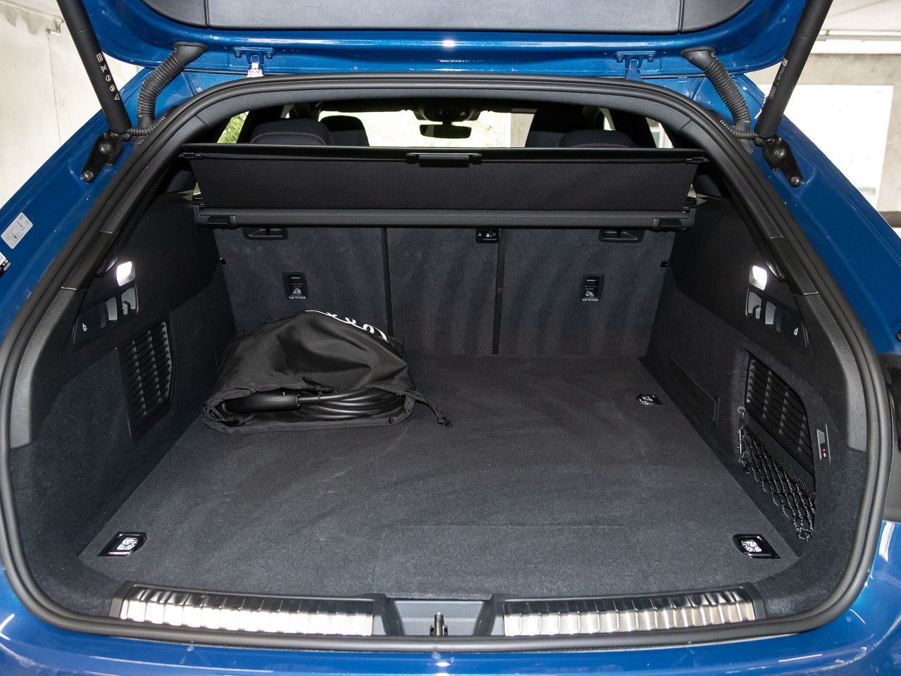 Audi A5 Avant e-hybrid quattro 220 kW S line S tronic
