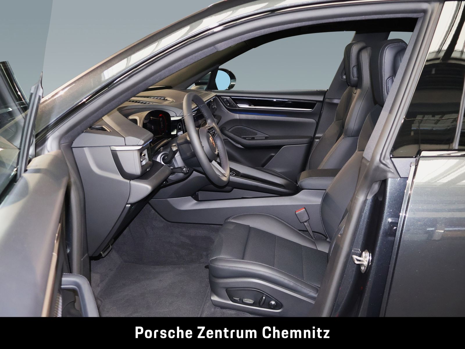 Porsche Macan 4S Electric Luft;Matrix;BOSE;Pano;22Zoll