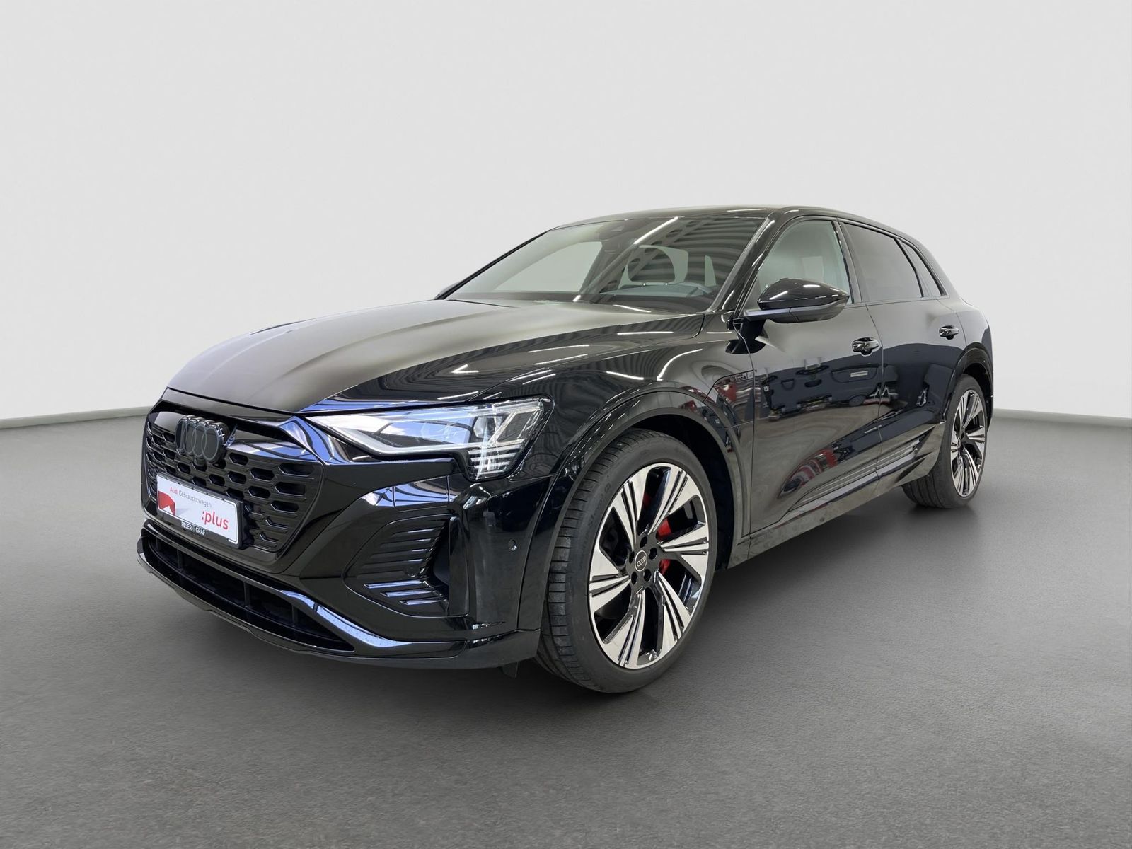 Audi Q8 e-tron S line 50 AHK Matrix Keyless 360° ACC