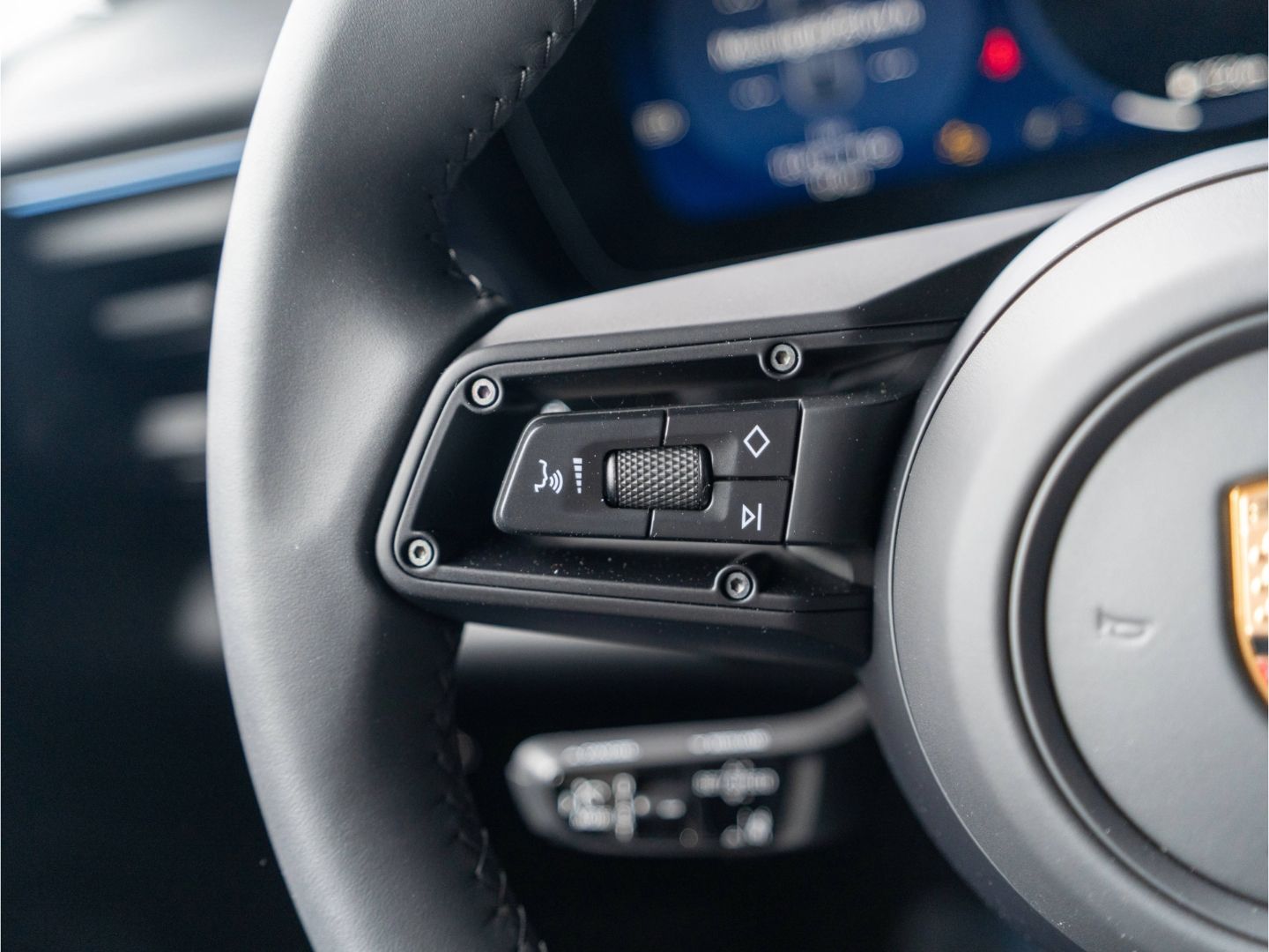 Porsche Macan 4 22'' BOSE Matrix Surround View ACC Chron