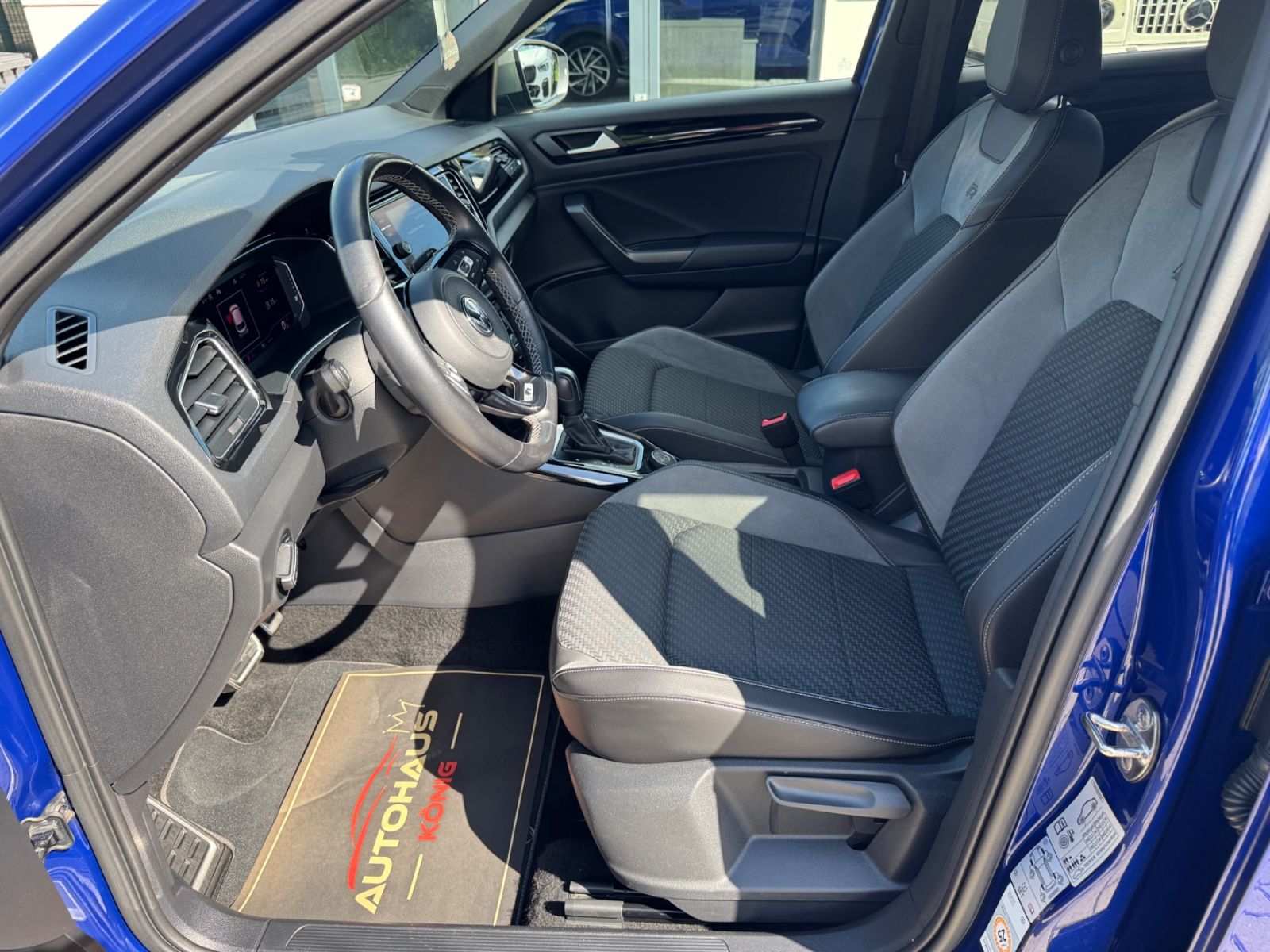 Volkswagen T-Roc R 4Motion - Samsaru's Car Outlet