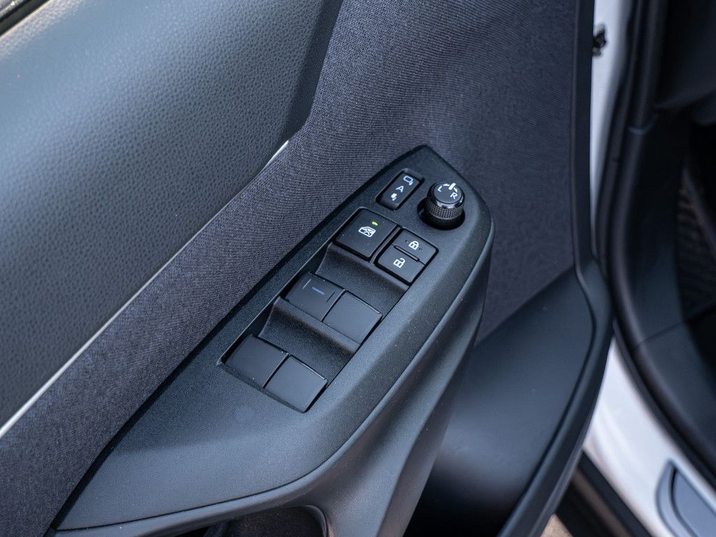 Toyota Yaris Cross Hybrid Team D PDC KAMERA NAVI LED