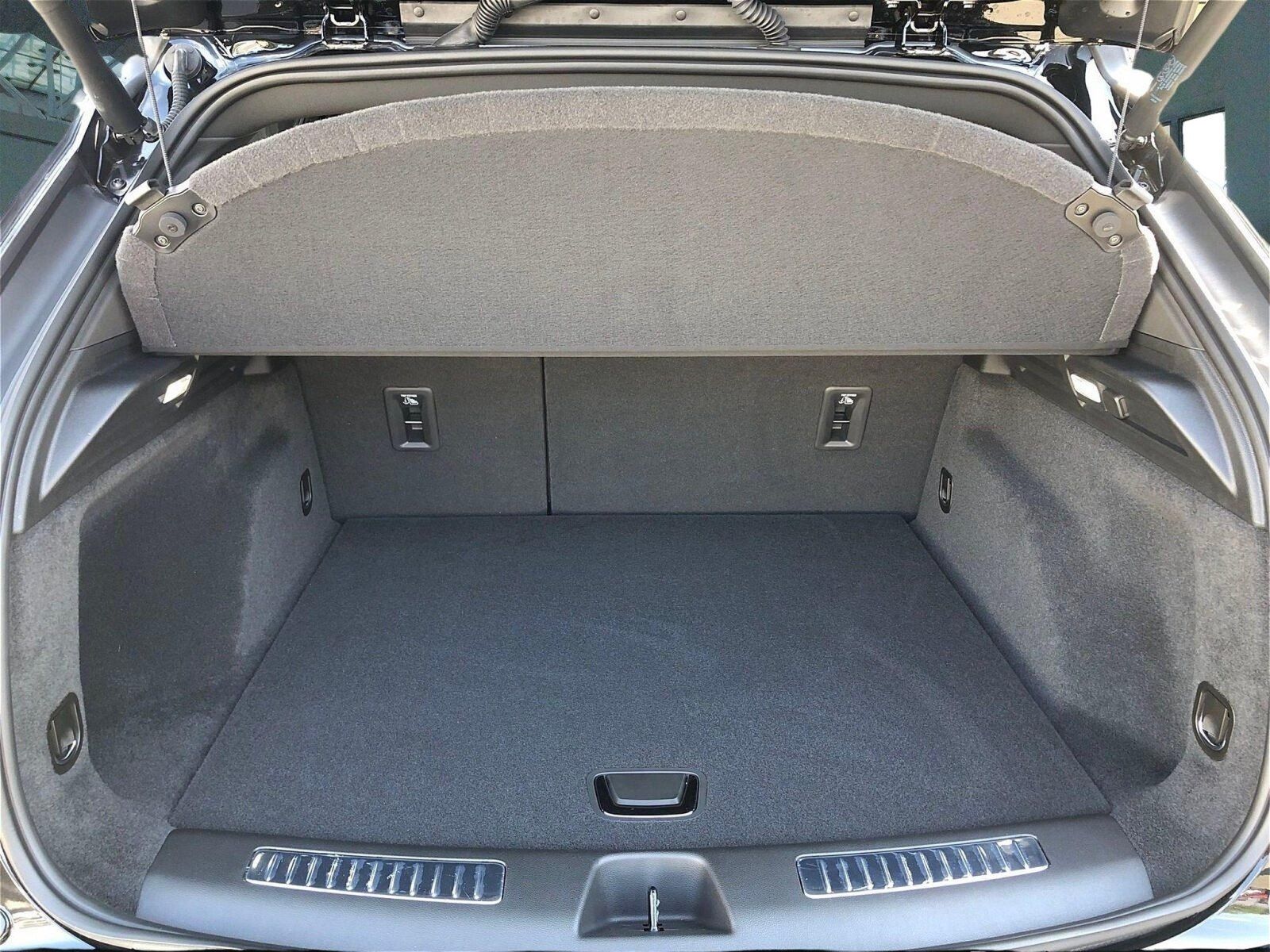 Cadillac XT4 2.0 T Sport AWD AHK*RFK*Schiebedach*HUD*LED