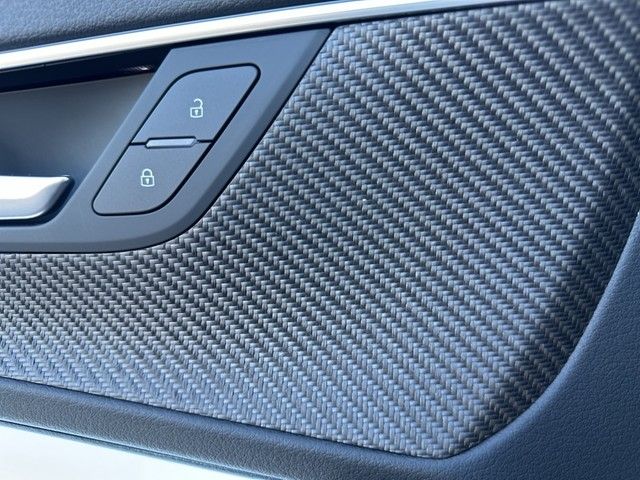 Audi A6 Avant 40 TDI quattro S tronic S line Matrix C