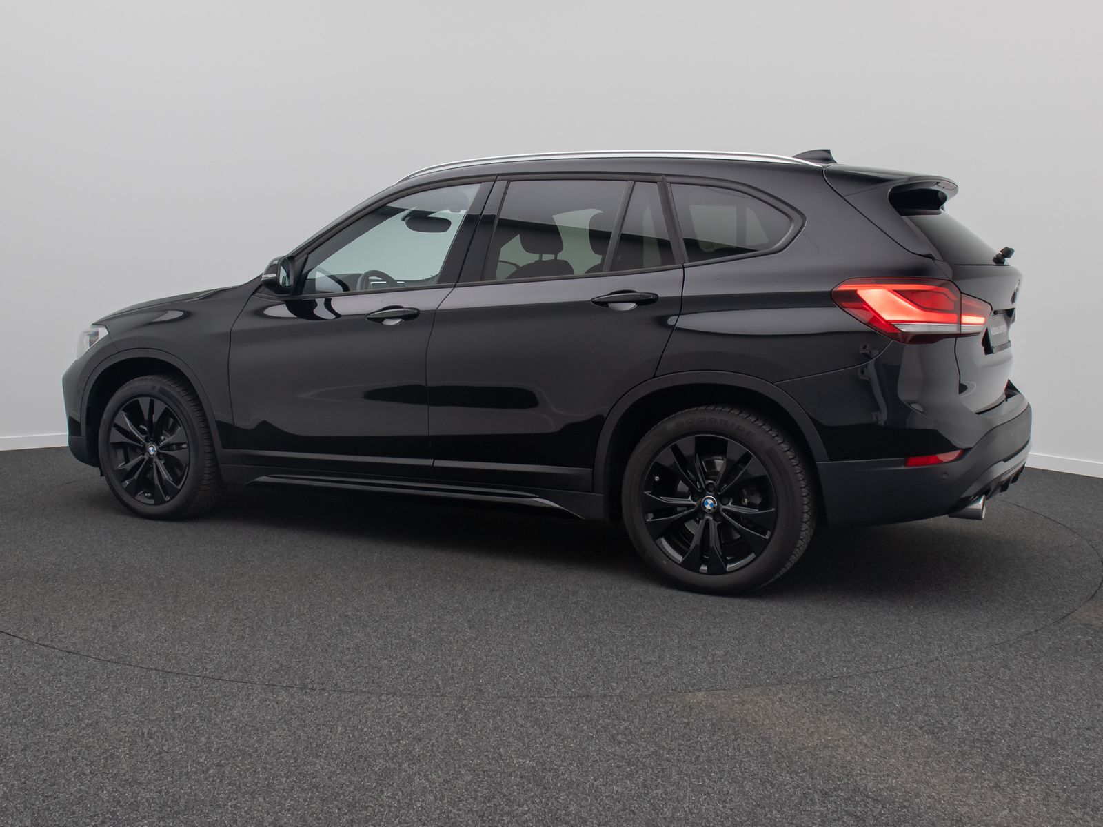BMW X1 xD20i Sport Line - Samsaru's Car Outlet