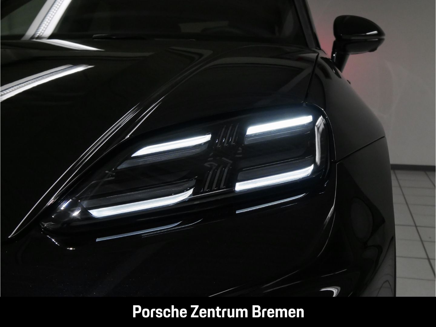 Porsche Macan 4 Sportpaket - Samsaru's Car Outlet