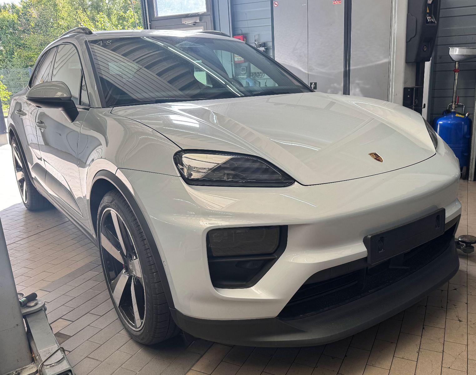 Porsche Macan Electric 4S Sport 22 Pano 360 BOSE AHK