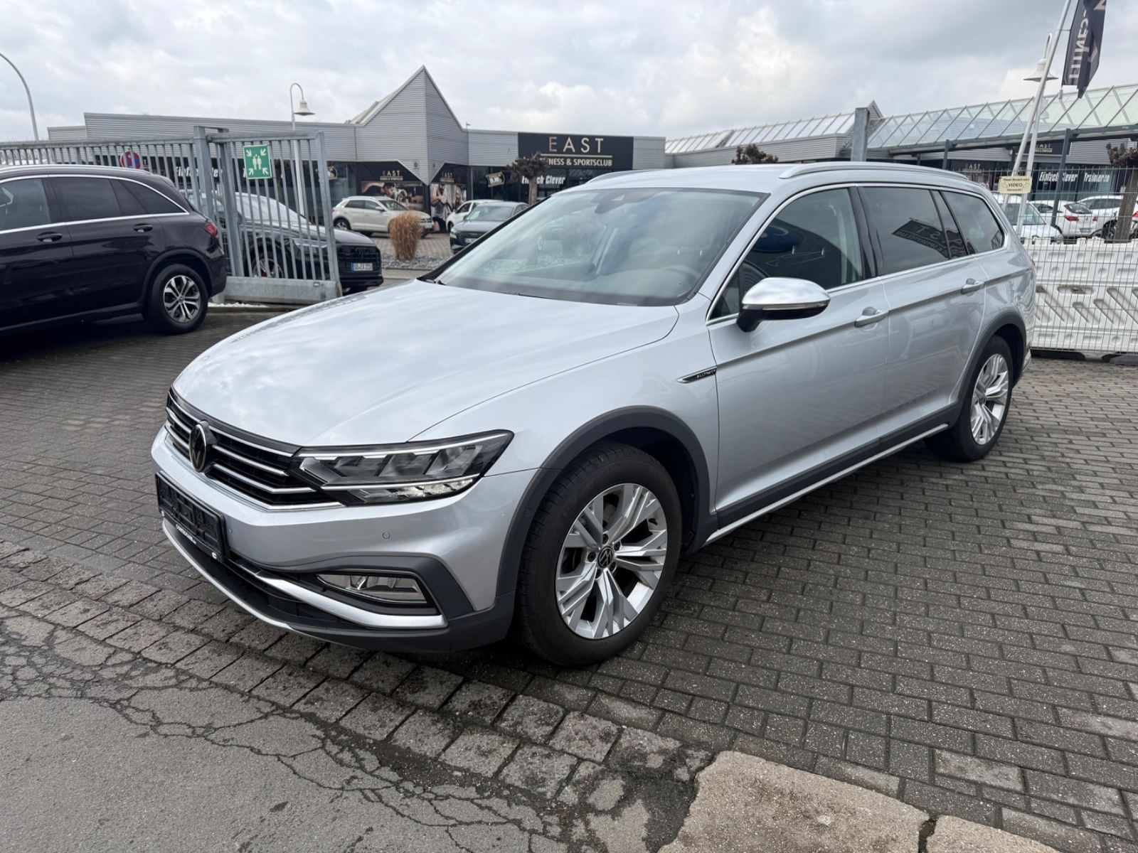 Volkswagen Passat Alltrack 2.0 TDI 4M AHK+XDS+DCC+SH+3Z+KAM