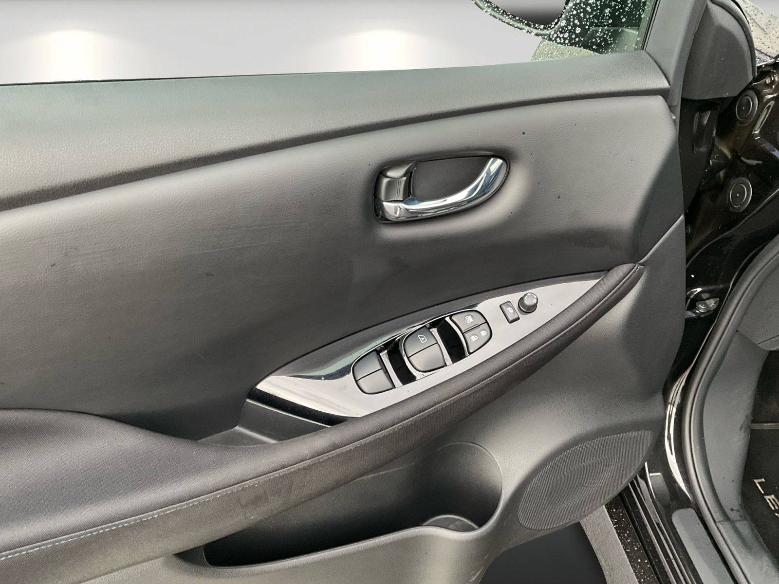 Nissan Leaf ZE1 N-Connecta - Samsaru's Car Outlet