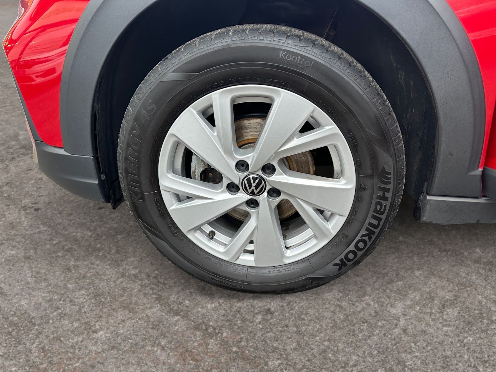 Volkswagen Taigo 1.0 TSI Life - Samsaru's Car Outlet