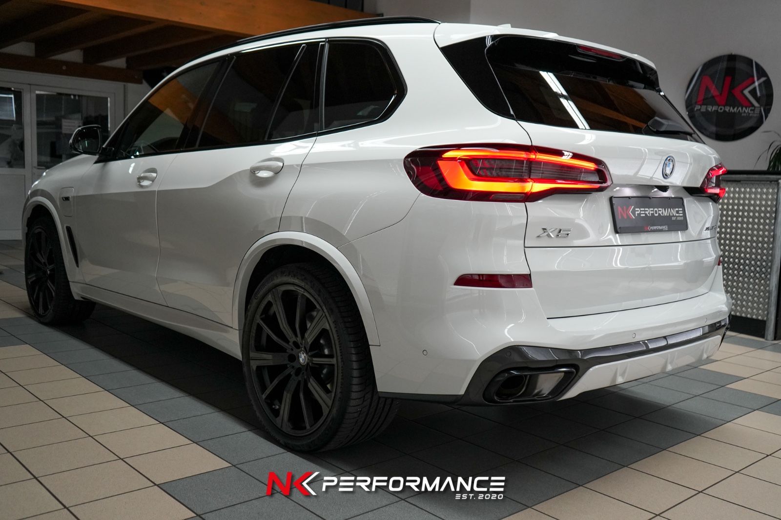 BMW X5 xDrive 45 e M Sport / 22" / PANO / SITZKLIMA