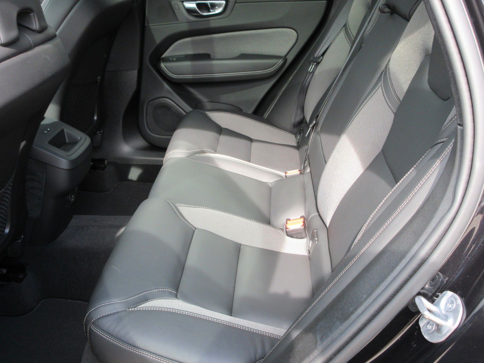 Volvo XC 60 B5 Plus Dark AWD