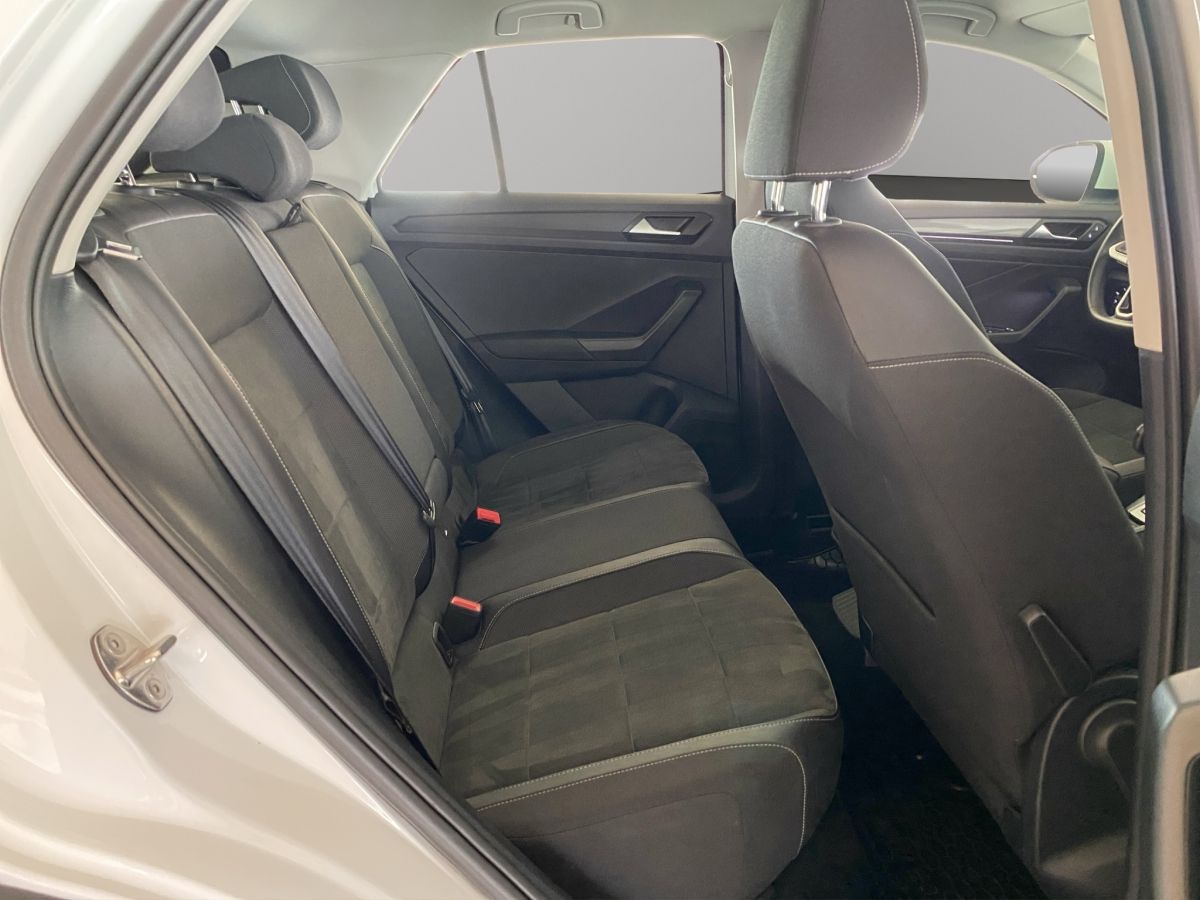 Volkswagen T-ROC 1.5 TSI - Samsaru's Car Outlet