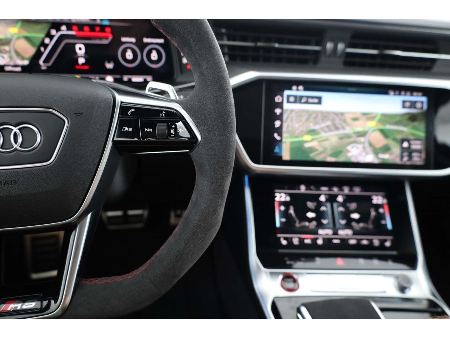 Audi RS6 Avant TFSI quattro LP: 175.630,-/Head-up/Pan