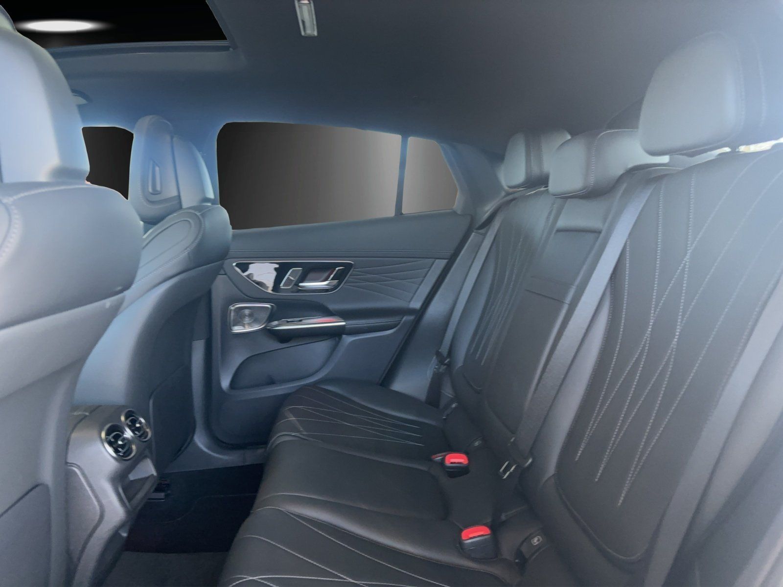 Mercedes-Benz GLC300d Cpé AMG Premium AIRAMTIC Pano DISTRO AHK