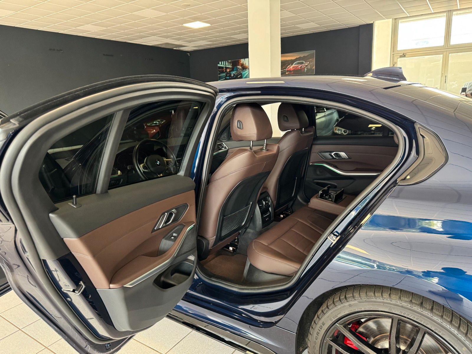 BMW 340 M340i xDrive Auto M//Performance - Samsaru's Car Outlet