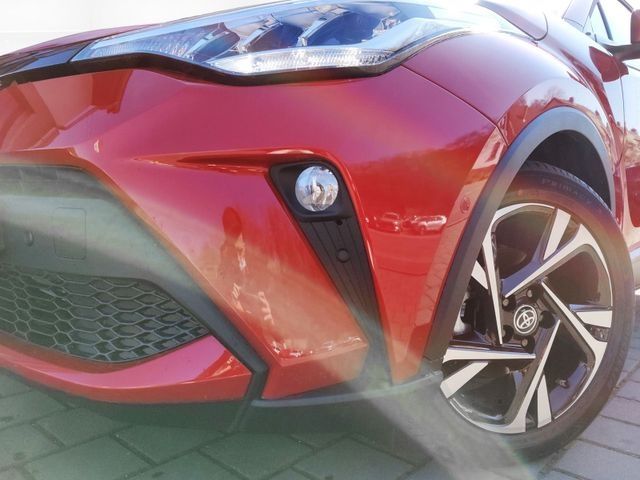 Toyota C-HR 1.8 Hybrid - Samsaru's Car Outlet