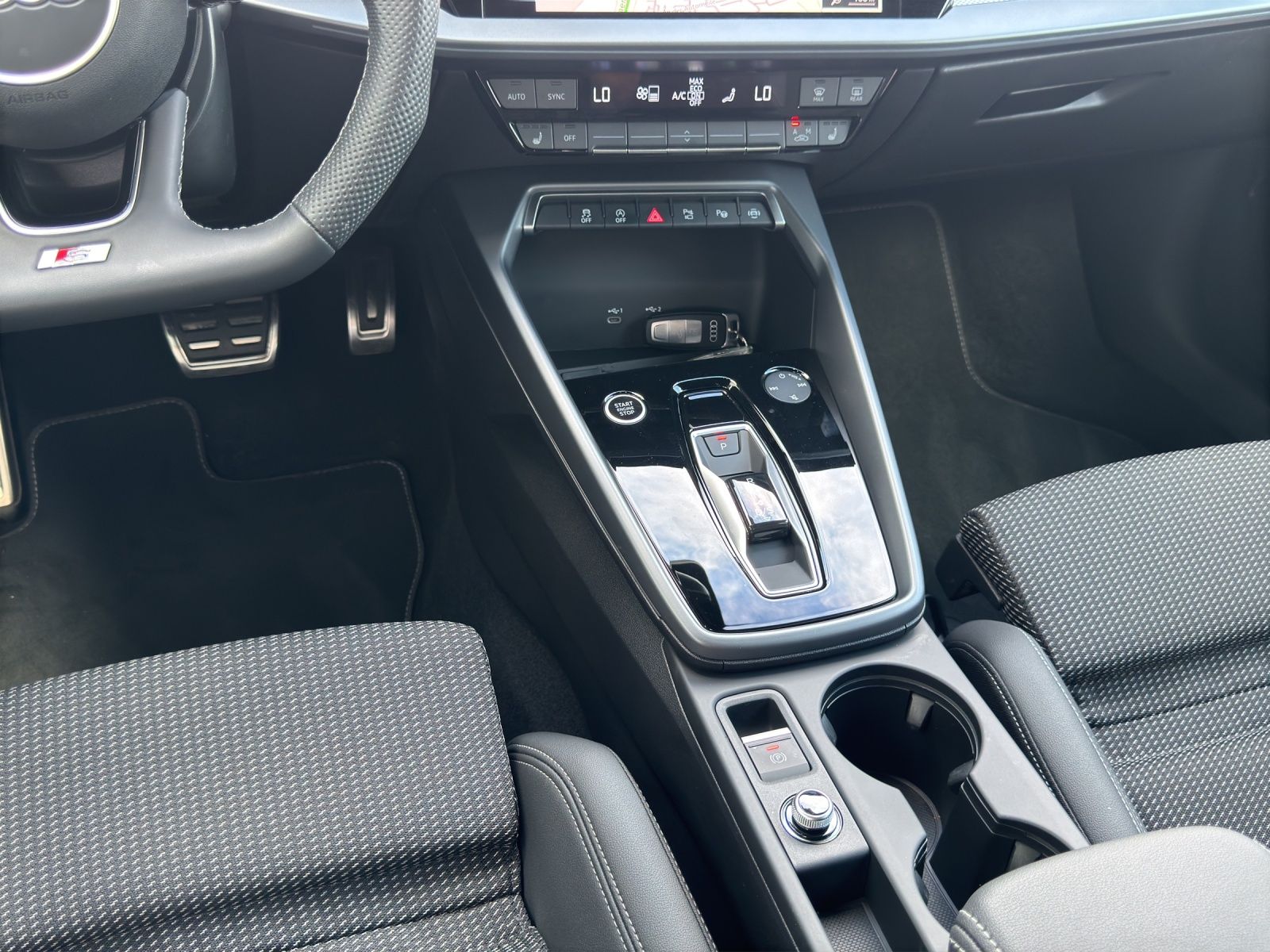 Audi A3 Sportback TFSI S line Black Navi LED Kamera