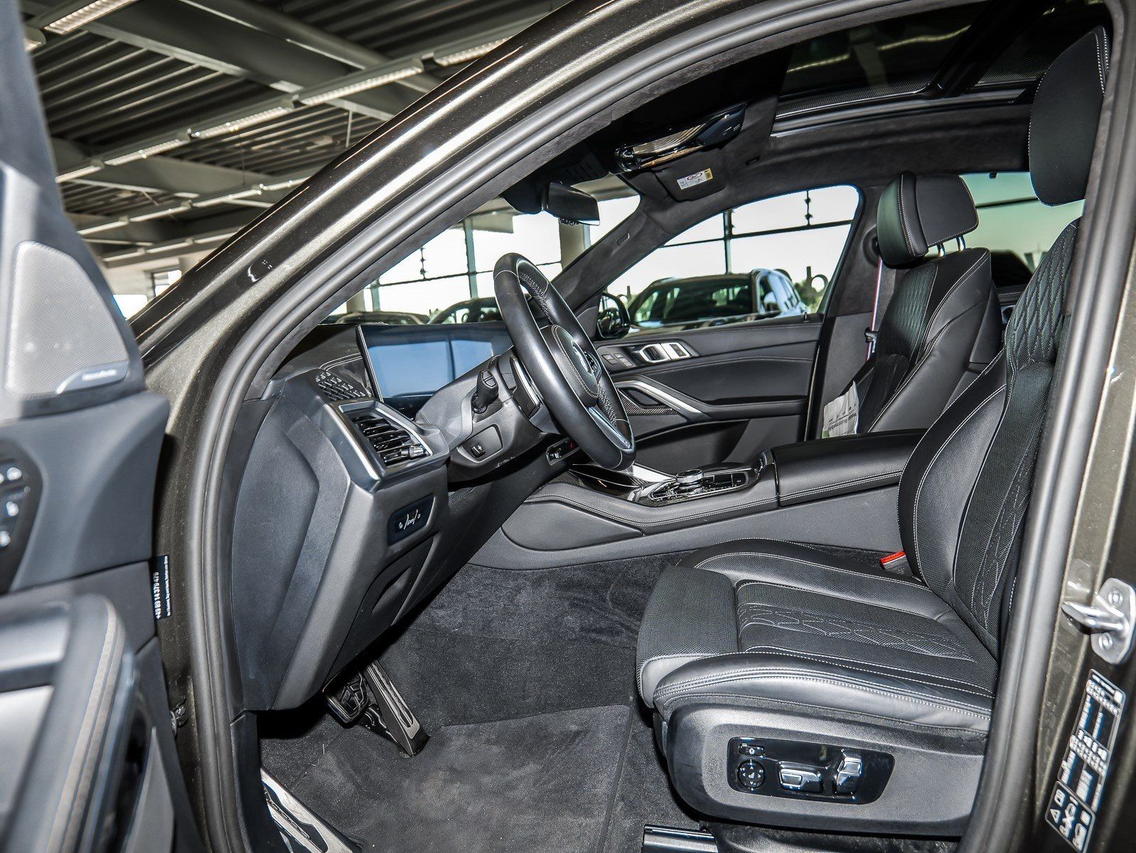 BMW X6 xDrive30d M Sport PANO HUD ACC AHK RFK NAVI L
